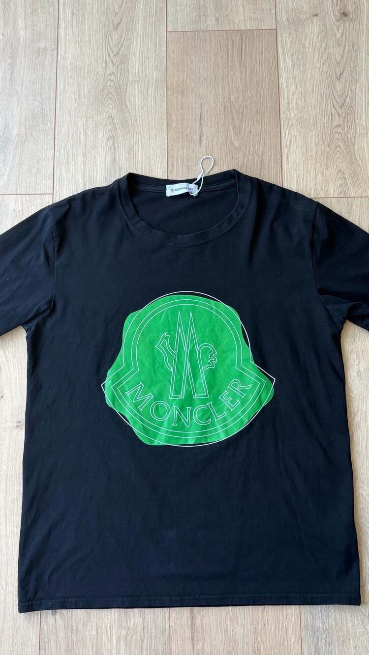 Moncler Green Outline Logo Cotton T-Shirt Black